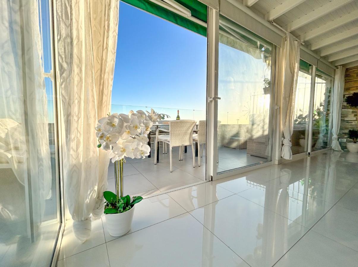 Penthouse Of Views Los Cristianos Los Cristianos  Dış mekan fotoğraf